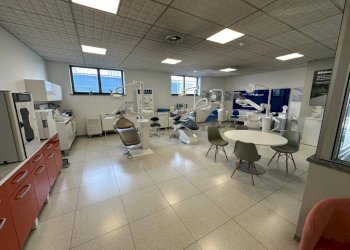 Interno non residenziale - Shop via Vigentina, Pavia - photo 11