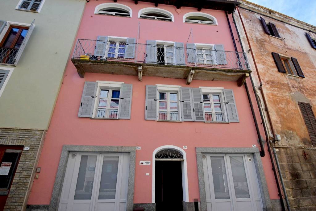 Facciata - Stabile - Palazzo via Giovanni Battista Beccaria, 31, Mondovì - foto 3