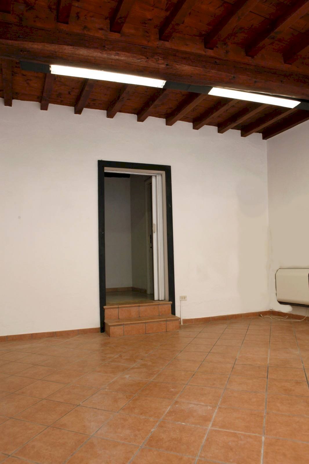 Foto 2 - Locale Commerciale Mantova - foto 2