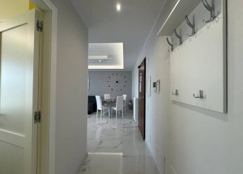 Corridoio - Four-room apartment via Caraglio, Torino (neighborhood San Paolo) - photo 14