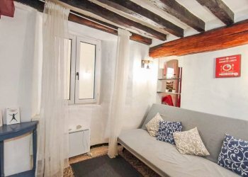 Soggiorno - Bilocale vico delle Mele, Genova (zona Centro Storico) - foto 18