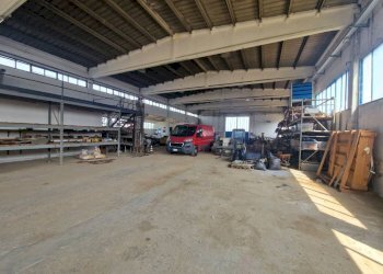 Magazzino - Capannone corso Papa Giovanni XXIII, 129, Arluno - foto 5