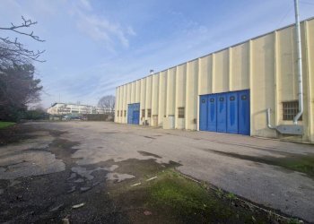 Facciata - Capannone via Lodovico Zambeletti, Baranzate - foto 1