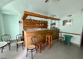 Interno non residenziale - Negozio Frazione Campore, 71, Valdilana - foto 6