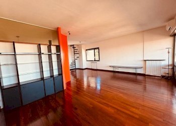 Salone - Attic Bologna (neighborhood Colli) - photo 6