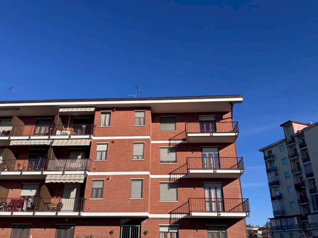 Facciata - Three-room apartment corso Roma, 39, Carmagnola - photo 1