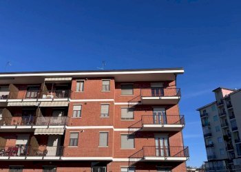 Facciata - Appartamento corso Roma, 39, Carmagnola - foto 1