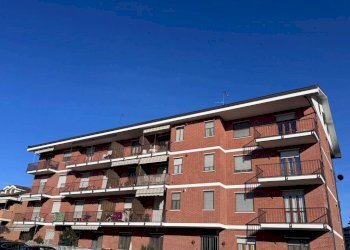 Facciata - Appartamento corso Roma, 39, Carmagnola - foto 2