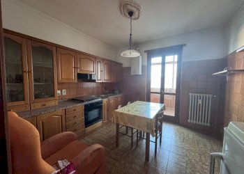 Cucina - Appartamento corso Roma, 39, Carmagnola - foto 3