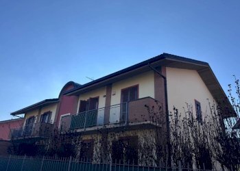 Facciata - Trilocale via delle Benne, Carmagnola - foto 3