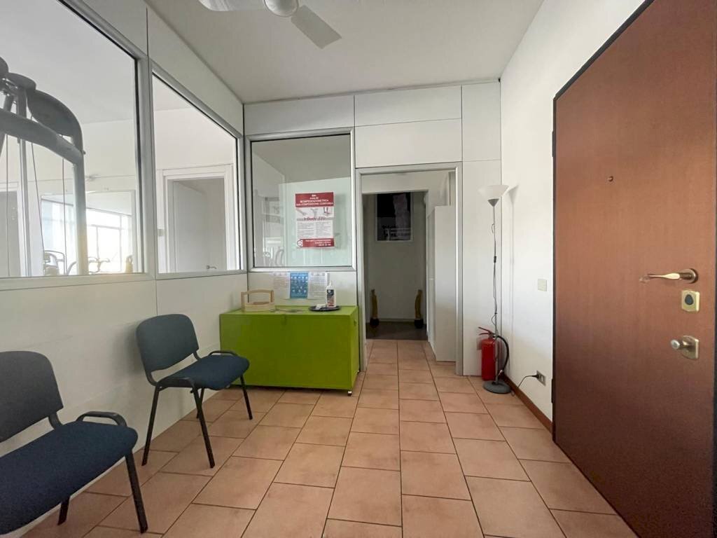 Ufficio - Office via Damiano Chiesa, Vimercate - photo 1