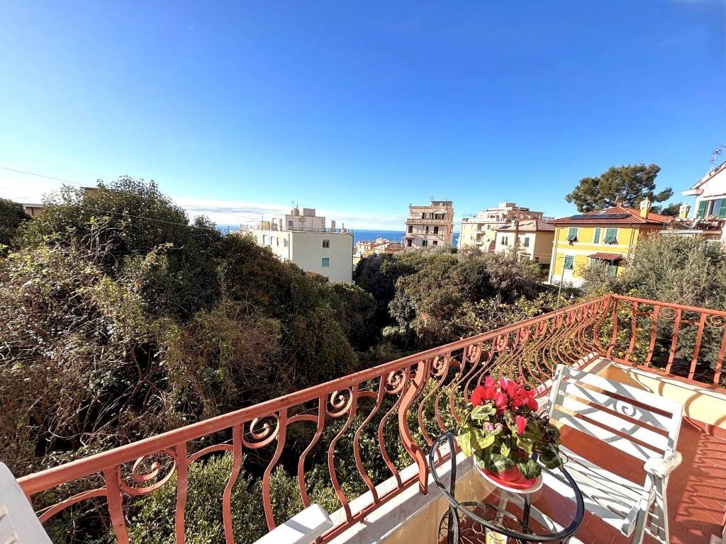 Terrazzo - Quadrilocale via Giovanni Battista Niccolini, 77, frazione Quinto Al Mare, Genova - foto 1