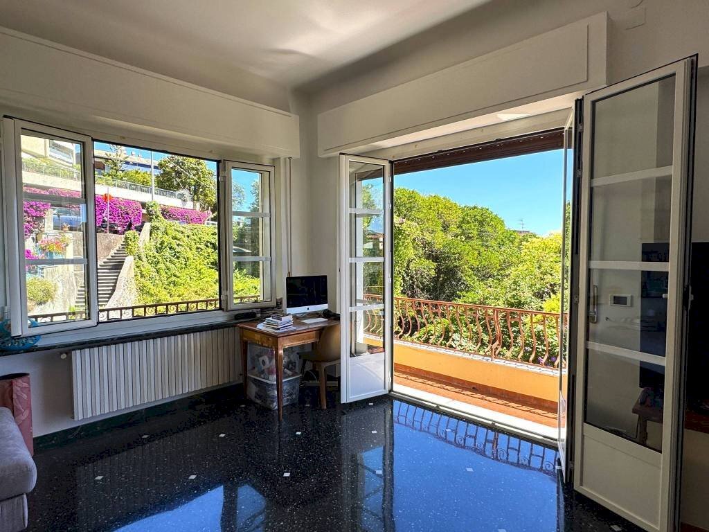 Studio - Quadrilocale via Giovanni Battista Niccolini, 77, frazione Quinto Al Mare, Genova - foto 1