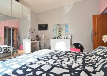 Camera da letto - Trilocale via Santafiora, 37, Roma - foto 9