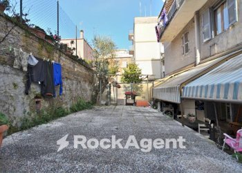 Cortile interno - Trilocale via Santafiora, 37, Roma - foto 27