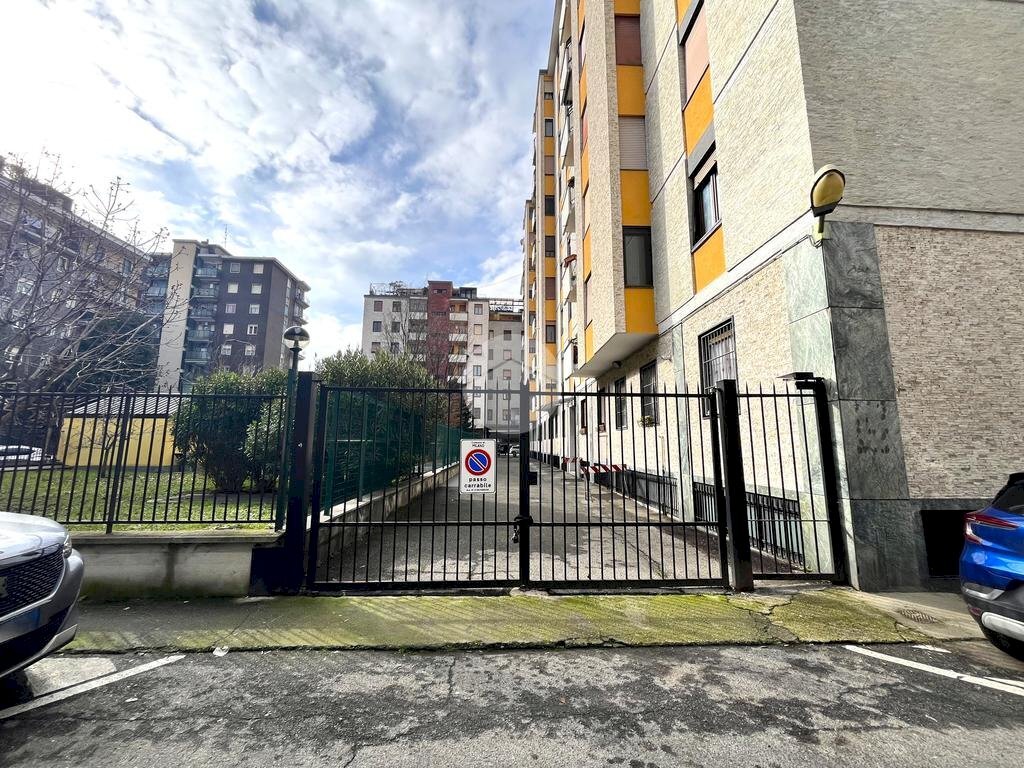 Two-room apartment Via Carlo Marochetti, Milano (neighborhood Corvetto) - photo 1