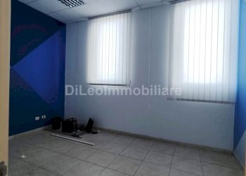 AnyToolz_watermarked_IMG_20260123_154657.jpg - Locale Commerciale Ascoli Piceno - foto 10