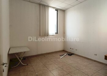 AnyToolz_watermarked_IMG_20260123_154703.jpg - Locale Commerciale Ascoli Piceno - foto 11