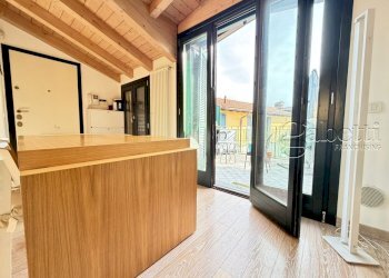 uscita sul balcone - Trilocale piazza vittorio emanule, Nerviano - foto 9