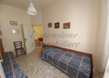 Camera matr. 2.jpg - Appartamento Via di Marina, Rosignano Marittimo - foto 12