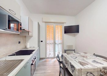 Trilocale Via Cagliari, Borghetto Santo Spirito - foto 1