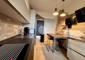 Four-room apartment via trieste, Peschiera Borromeo - photo 9