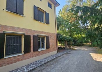 Semi-detached Villa Soliera - photo 16