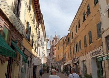 Edificio all\'aperto - Shop Grosseto - photo 14