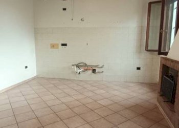 Cucina - Appartamento via Mezzo Levante, 2273, Crevalcore - foto 4