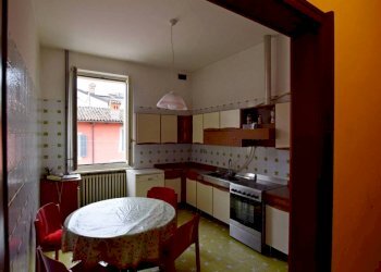 Cucina - Appartamento piazza Generale Giuseppe Perotti, 10, Carrù - foto 24