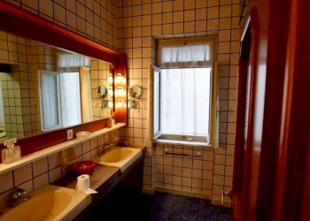 Bagno - Appartamento piazza Generale Giuseppe Perotti, 10, Carrù - foto 28