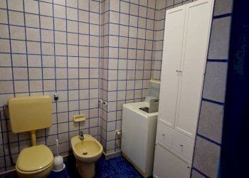 Bagno - Appartamento piazza Generale Giuseppe Perotti, 10, Carrù - foto 30