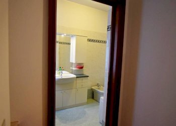 Bagno - Appartamento piazza Generale Giuseppe Perotti, 10, Carrù - foto 37