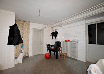 Lavanderia - Appartamento piazza Generale Giuseppe Perotti, 10, Carrù - foto 40