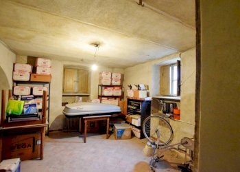 Cantina - Appartamento piazza Generale Giuseppe Perotti, 10, Carrù - foto 41