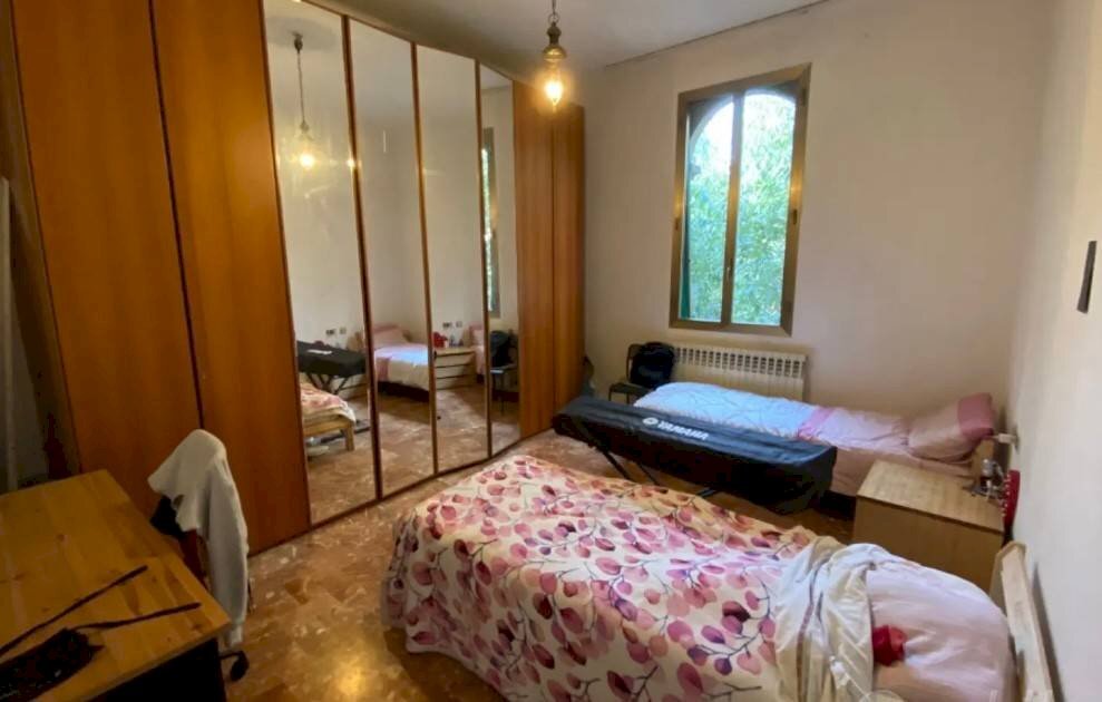 Camera da letto - Non-buildable land via Giovanni Francesco Barbieri, Bologna (neighborhood Bolognina) - photo 1