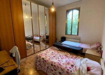 Camera da letto - Terreno non edificabile via Giovanni Francesco Barbieri, Bologna (zona Bolognina) - foto 1