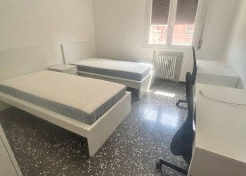 Camera da letto - Appartamento via Don Giovanni Fornasini, 38, Bologna (zona Bolognina) - foto 8