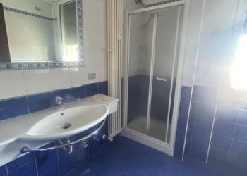 Bagno - Appartamento via Don Giovanni Fornasini, 38, Bologna (zona Bolognina) - foto 15