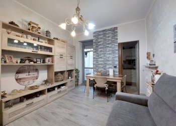 Sala da pranzo - Bilocale via Bard, 60, Torino (zona Pozzo Strada) - foto 3