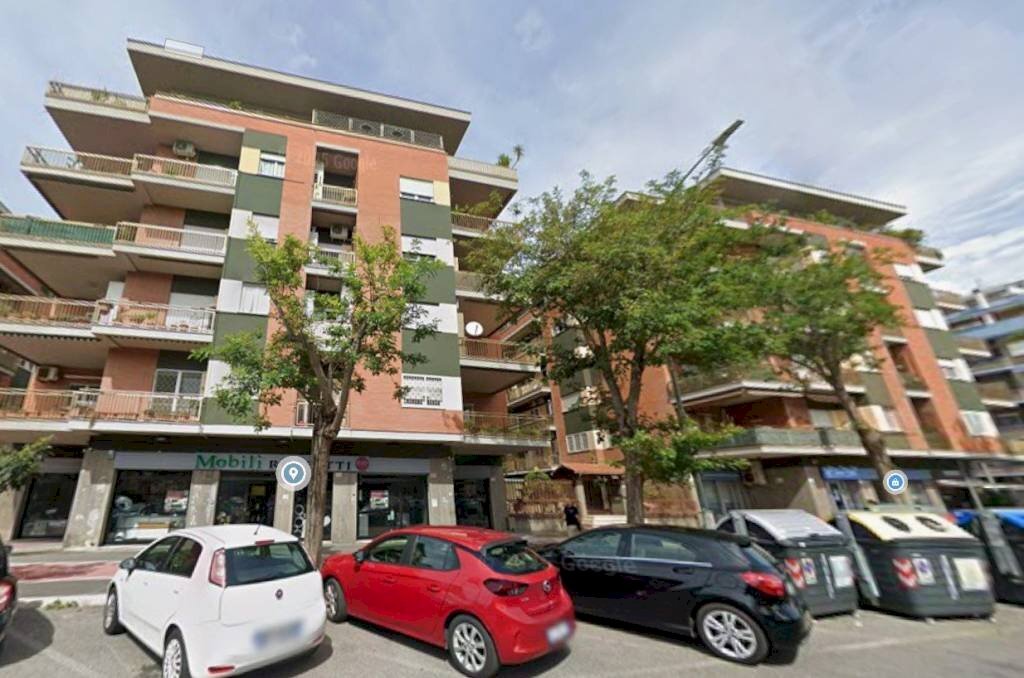 Facciata - Bilocale via Isole del Capo Verde, Roma (zona Lido di Ostia) - foto 2