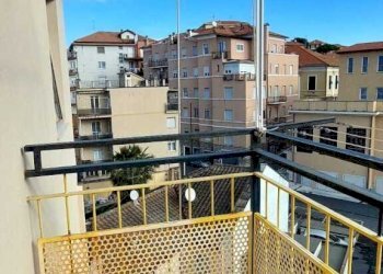 WhatsApp Image 2026-02-10 at 12.30.55.jpeg - Trilocale Via Bruno Gazzano, Imperia - foto 8