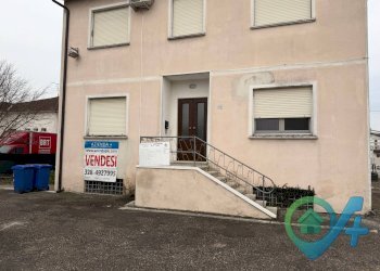 Foto 4 - Stabile - Palazzo strada statale goitese
 
495, Goito - foto 4