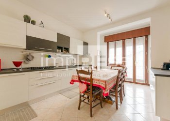 ZONA PRANZO CON CUCININO E TERRAZZO - Appartamento VIA VINCENZO MONTI, Spinea - foto 8