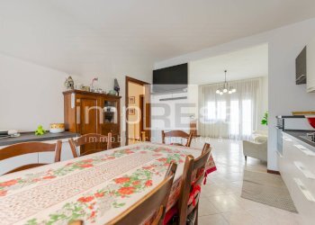 ZONA PRANZO CON CUCININO E TERRAZZO - Appartamento VIA VINCENZO MONTI, Spinea - foto 9