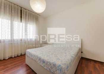 CAMERA MATRIMONIALE - Appartamento VIA VINCENZO MONTI, Spinea - foto 12