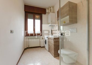 BAGNO/LAVANDERIA CON DOCCIA - Appartamento VIA VINCENZO MONTI, Spinea - foto 16