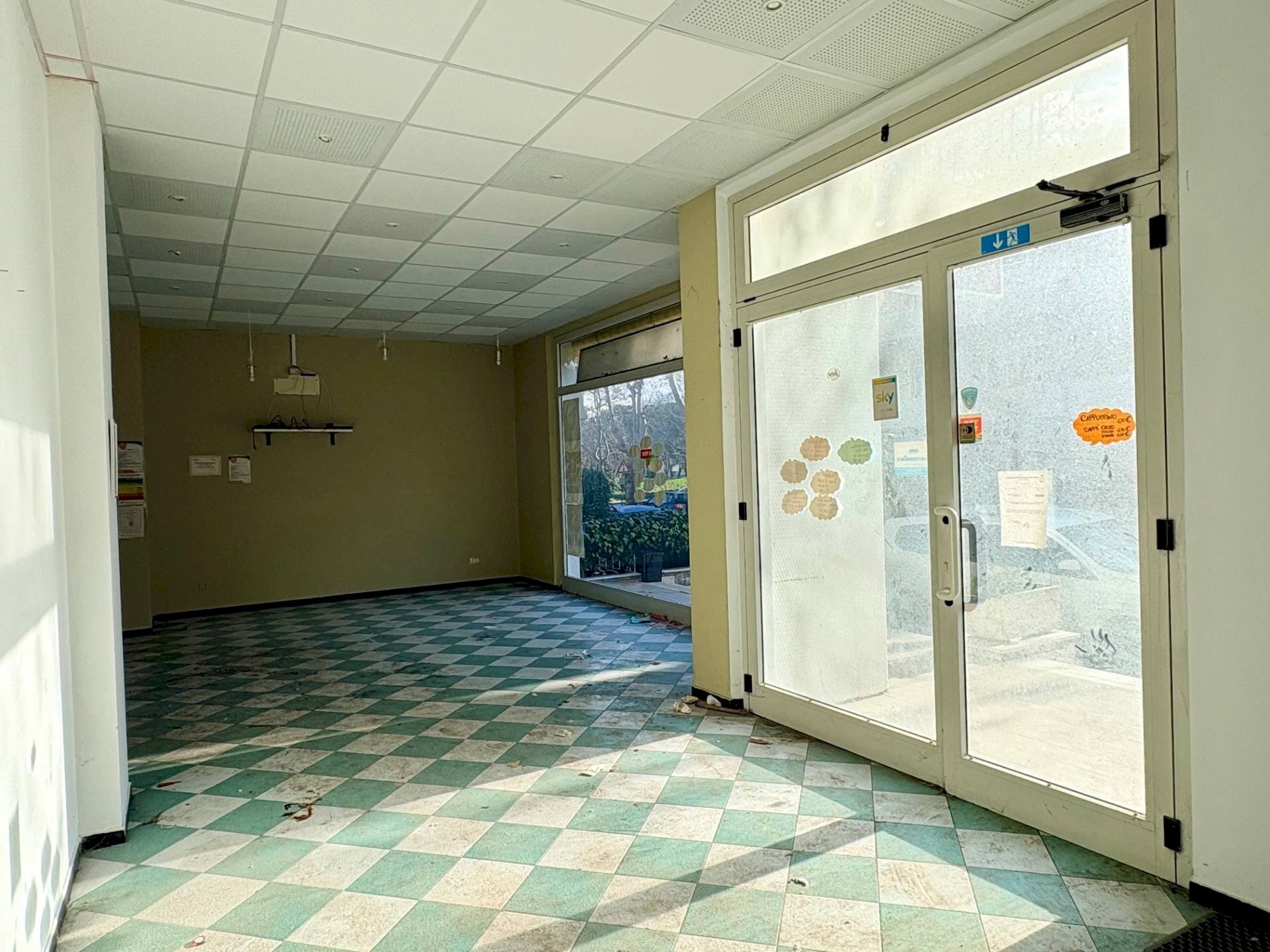 Foto 2 - Locale Commerciale via dei Platani, Montemarciano - foto 2