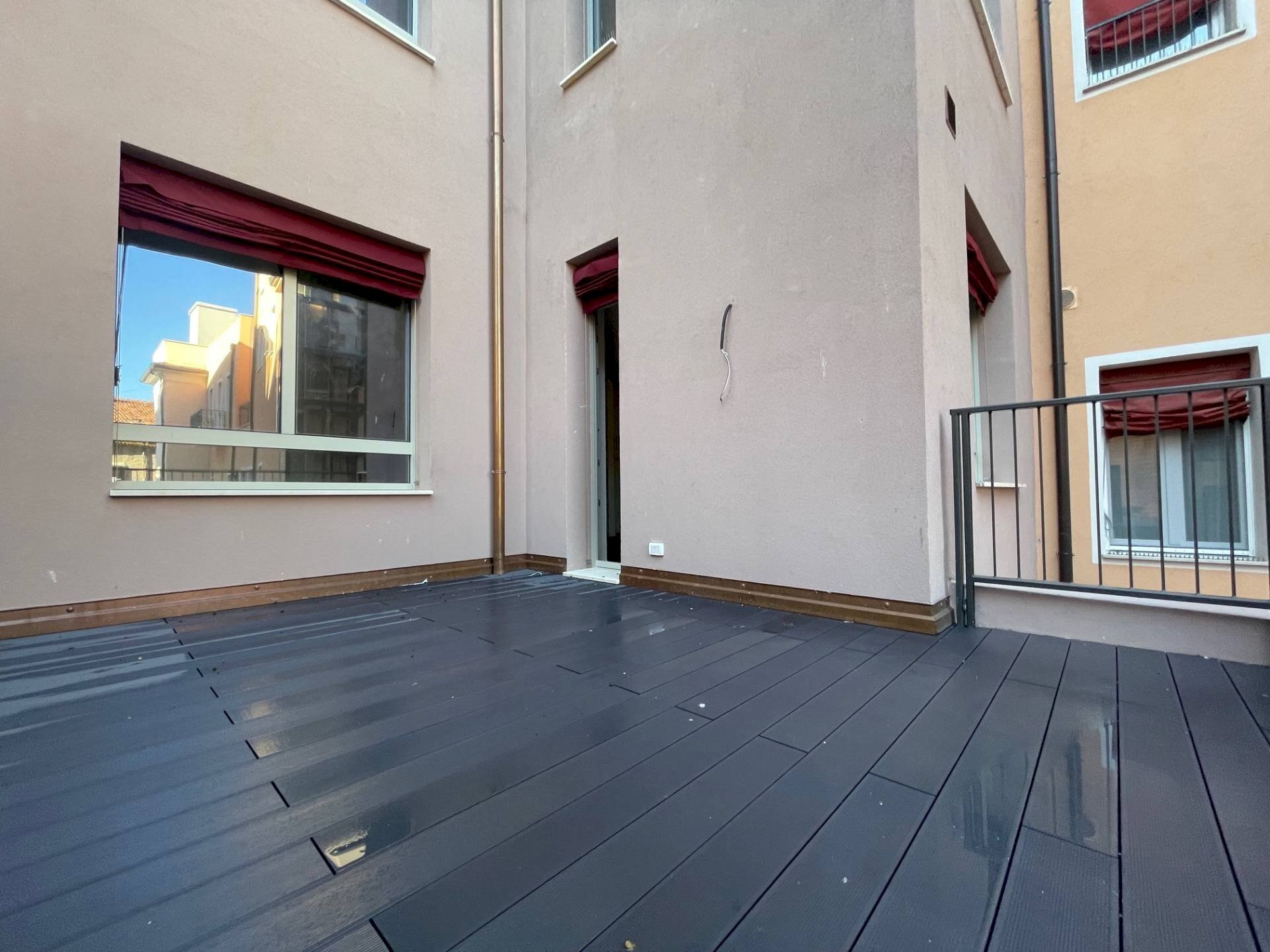 Foto 2 - Office Piazza Saint Etienne, Ferrara - photo 2