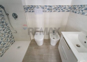 Bagno - Trilocale Via Degli Orti
 
4, Palermo - foto 3